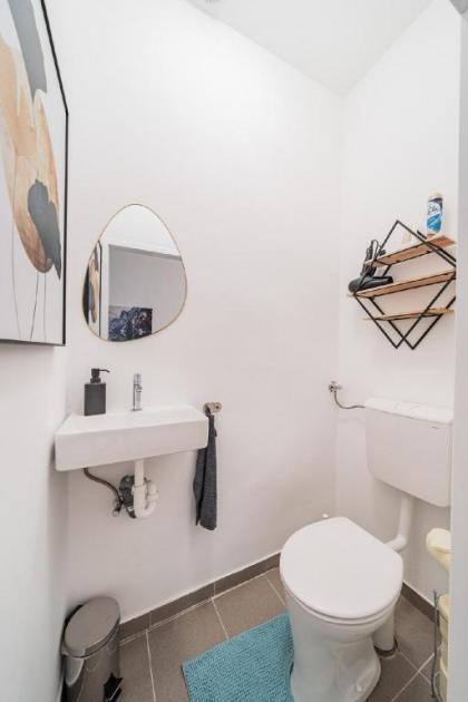 NEW: 3 Bedrooms - 75sqm - 15 Min. City Center - image 2