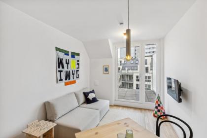 Local design central apartments - Eclectic Escape Apartments by Arbio