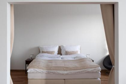 Central Apartment next to Hauptbahnhof Hbf - image 14
