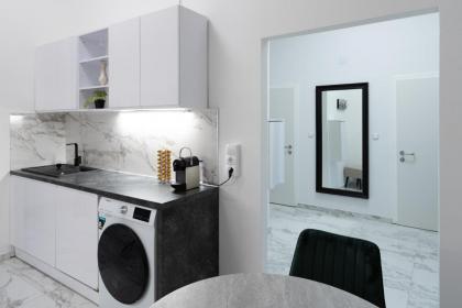 Central Apartment next to Hauptbahnhof Hbf - image 7