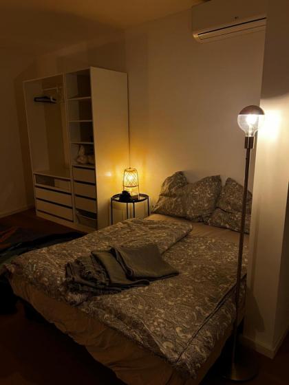 Schöne Wohnung mit Terrasse in dem Stadtzentrum - image 12