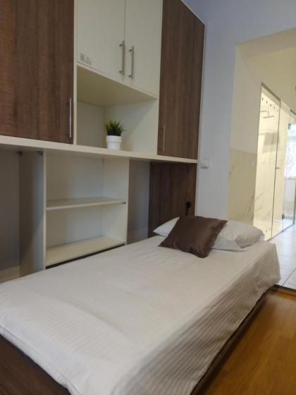 Vienna Apartments - image 7